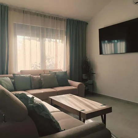 House Roko Holiday home *