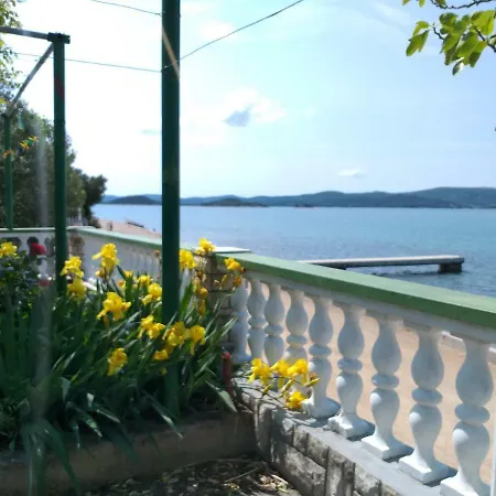House Roko Holiday home